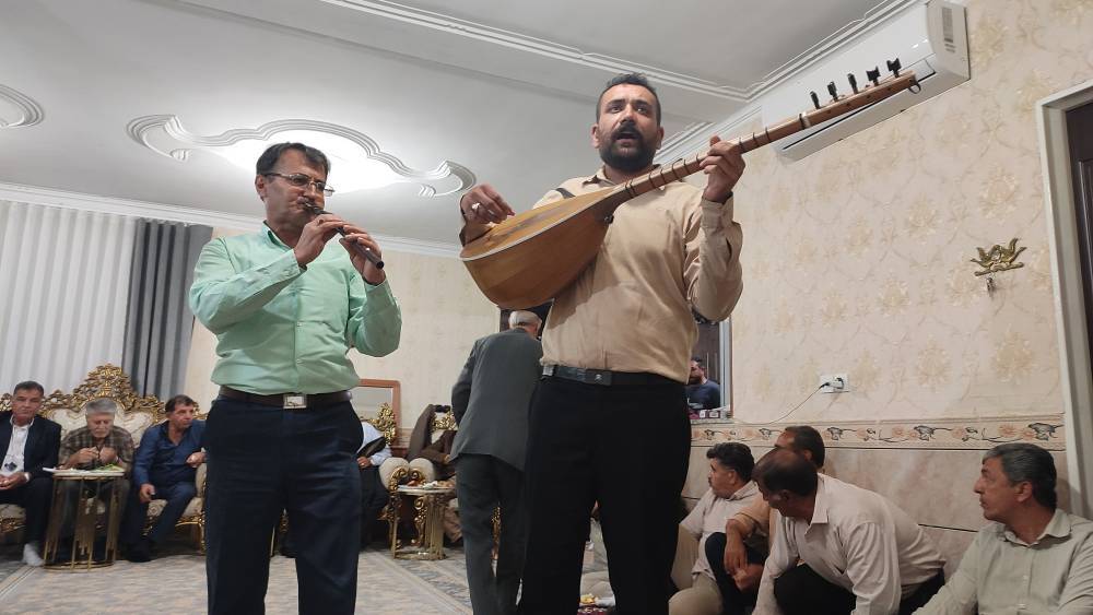 شب شعر به یاد ماندنی به وسعت و سرسبزی ایام بهاری سال 1405 شب شعر به یاد ماندنی به وسعت و سرسبزی ایام بهاری سال 1405