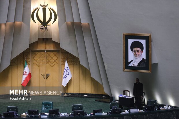 انتخابات هیئت رئیسه مجلس در اجلاسیه سوم برگزار شد