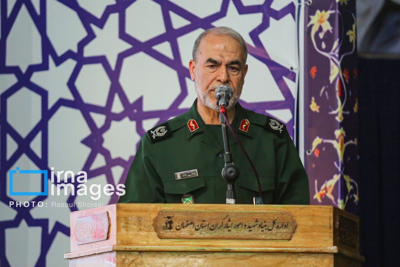 معاون سیاسی سپاه: رمز پیروزی در میدان نظامی و دیپلماسی، وحدت امت است