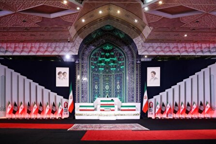 ادای احترام مهمانان و مسئولان خارجی به پیکر امام شهید انقلاب