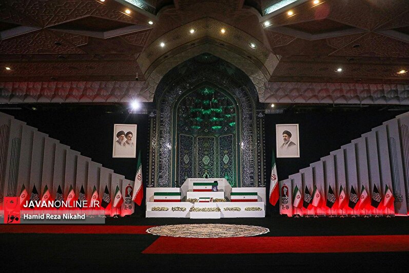 ادای احترام مهمانان و مسئولان خارجی به پیکر رهبر شهید انقلاب ایران -۲