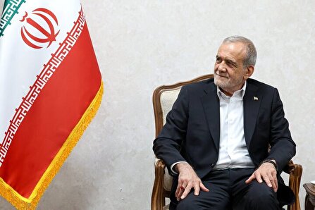 پزشکیان با رئیس‌جمهور پاکستان دیدار کرد
