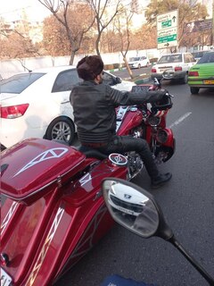 یک موتور خاص در خیابان های تهران