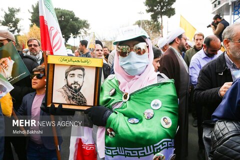 راهپیمایی مردم قم در محکومیت حادثه تروریستی کرمان
