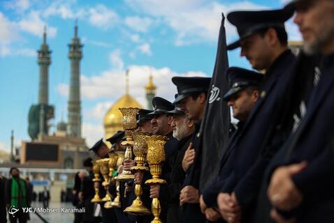 دسته عزای خادمان حضرت معصومه (س) در سوگ شهادت امام کاظم (ع)