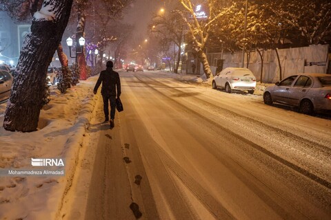 بارش برف شبانه در تهران 