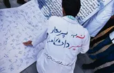 دانشجویان پرستاری در محاصره بیماران