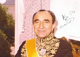 در کسوت یک دلال محبت!