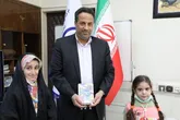 اهدای تندیس مدیرحامی کودک به مدیر عامل آبفای استان اصفهان