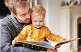 پدر‌ها برای بچه‌ها قصه بخوانند