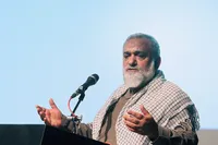مقاومت ملت ایران توطئه‌های دشمن را به بن‌بست رسانده است