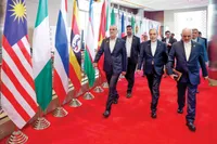 ایران متحدتر از گذشته ایستاده است