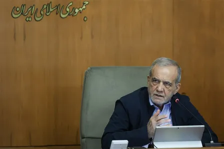 باید آن‌قدر قوی باشیم که کسی جرأت نکند به خاک و هویت ما طمع کند