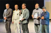 «تقدیر از بازماندگان ناوشکن دنا در افتتاح نمایش «ذرات آشوب»