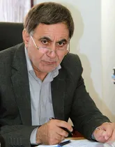 آیت‌الله طاهری‌خرم‌آبادی از چهره‌های برجسته جهان تشییع بود
