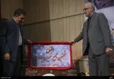 مادرشهید مدافع حرم، گوشواره های اهدایی فرزندش را به محرومین هدیه کرد