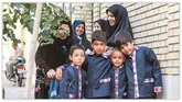 والدینی که همراه با کودکان خود به کلاس اول می‌روند!