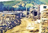 دموکرات‌ها به تلافی هر شکستی چند اسیر را تیرباران می‌کردند