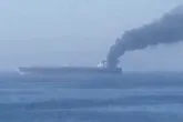 شناسایی نفتکش متخلف آتش گرفته در شرق تنگه هرمز توسط نیروی دریایی ارتش