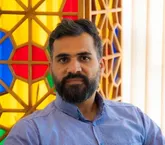 ادبیات قدیم را ساده‌سازی نکنیم مسیر اتصال را برای نسل جوان ساده کنیم