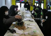 جامعه هدف ما زنان سرپرست خانواری هستند که تحت پوشش هیچ یک از نهاد‌های حمایتی نیستند