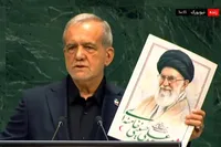 پزشکیان عکس امام شهید و کودکان میناب را در سازمان ملل بالا برد