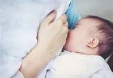چرا مصرف شیر مادر برای نوزادان ضروری است؟ /فواید شیر مادر برای رشد و سلامتی شیرخوار