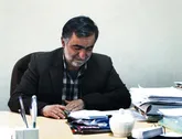 جامعه دیگر زیر بار اباطیل نظام سلطنتی نمی‌رود
