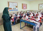رسالت معلم فراتر از آموزش است