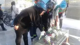 غبار روبی وعطرافشانی مزارشهدای گمنام دراسلامشهر