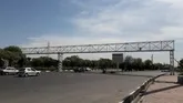 نصب عرشه طولانی ترین پل عابر پیاده اسلامشهر در میدان الغدیر