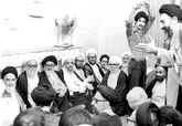 رویارویی اسلام فقاهتی با روشنفکری و ژورنالیسم وابسته