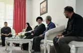 دیدار نماینده ولی‌فقیه در البرز با خانواده‌های شهدای جنگ دوازده‌روزه و جنگ رمضان