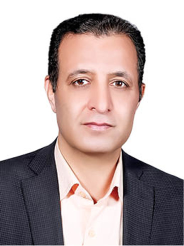 بانویی که شعر را در بیت ایمان می‌سرود