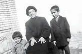 نبوغ و آینده نگری او نقشه‌های براندازان را خنثی می‌کرد