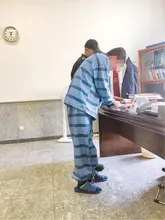 قاتل بخشیده شده به یاری جنگ‌زدگان شتافت