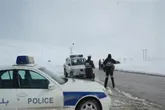 محدودیت ترافیکی در محورهای کردستان/ خودروها مجهر به زنجیر چرخ باشند