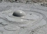 مشاهده هفت چشمه گل فشان در یکی از روستاهای بنذرک