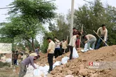 دانشجویان همچنان پای کارند