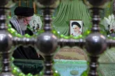 حضور رهبر معظم انقلاب در حرم مطهر حضرت امام خمینی(ره)