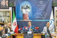 اهدای جایزه ملی جهاد دانشگاهی به خانواده شهید لاریجانی 