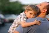 کودکان را از آغوش محروم نکنید