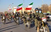 موتورسواران وگشت‌های عملیاتی رضویون ناحیه امام صادق (ع) رژه اجراکردند