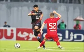 سپاهان و پرسپولیس سایه به سایه صدرنشین