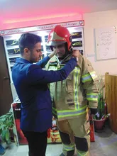 ابراز همدری مردم اسلامشهر با آتش نشانان  فداکار