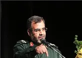 قدرت‌های بزرگ برای به دست آوردن ایران به هر اقدامی دست می‌زنند