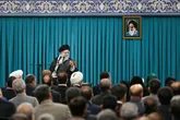 رهبر انقلاب: امروز در مسائل اساسی باید صدای واحده و ید واحده داشته باشیم