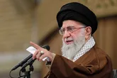 رهبر انقلاب: رشد ۸درصد اقتصاد در یک سال معجزه نمی‌کند بلکه باید استمرار داشته باشد و عوائد آن عادلانه تقسیم شود