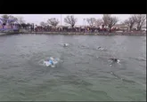 برگزاری جشنواره مرد یخی در قروه