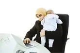 به‌خاطر مادر بودن و کارمند بودن احساس گناه نکن!